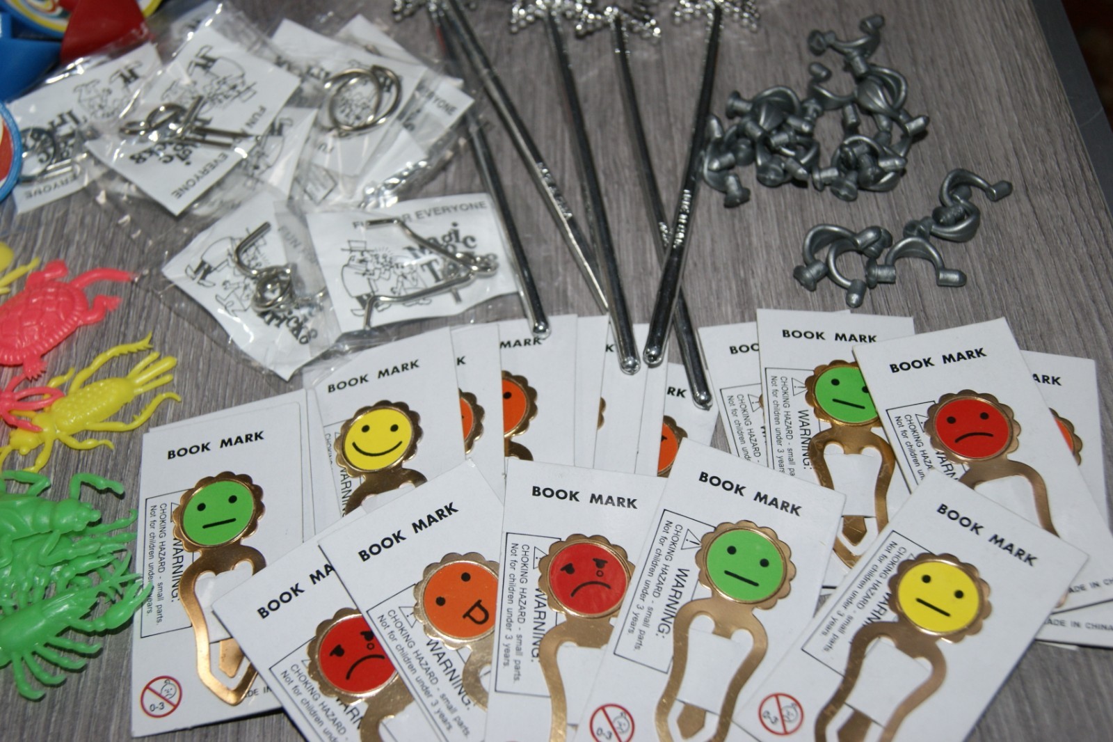 Loot Pinata Party Favours Bag Fillers 200 Fun Toys Boys Girls Unisex Free Post!