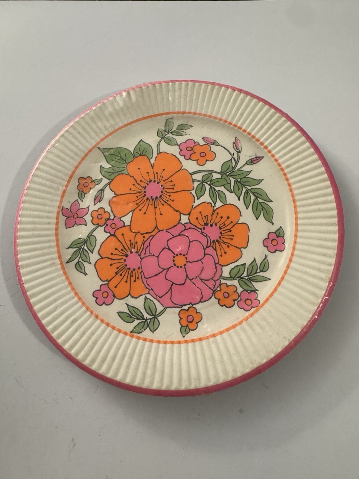 Vintage Paper Plates 7 Inch Retro Neon Flowers Pack Of 8 A41