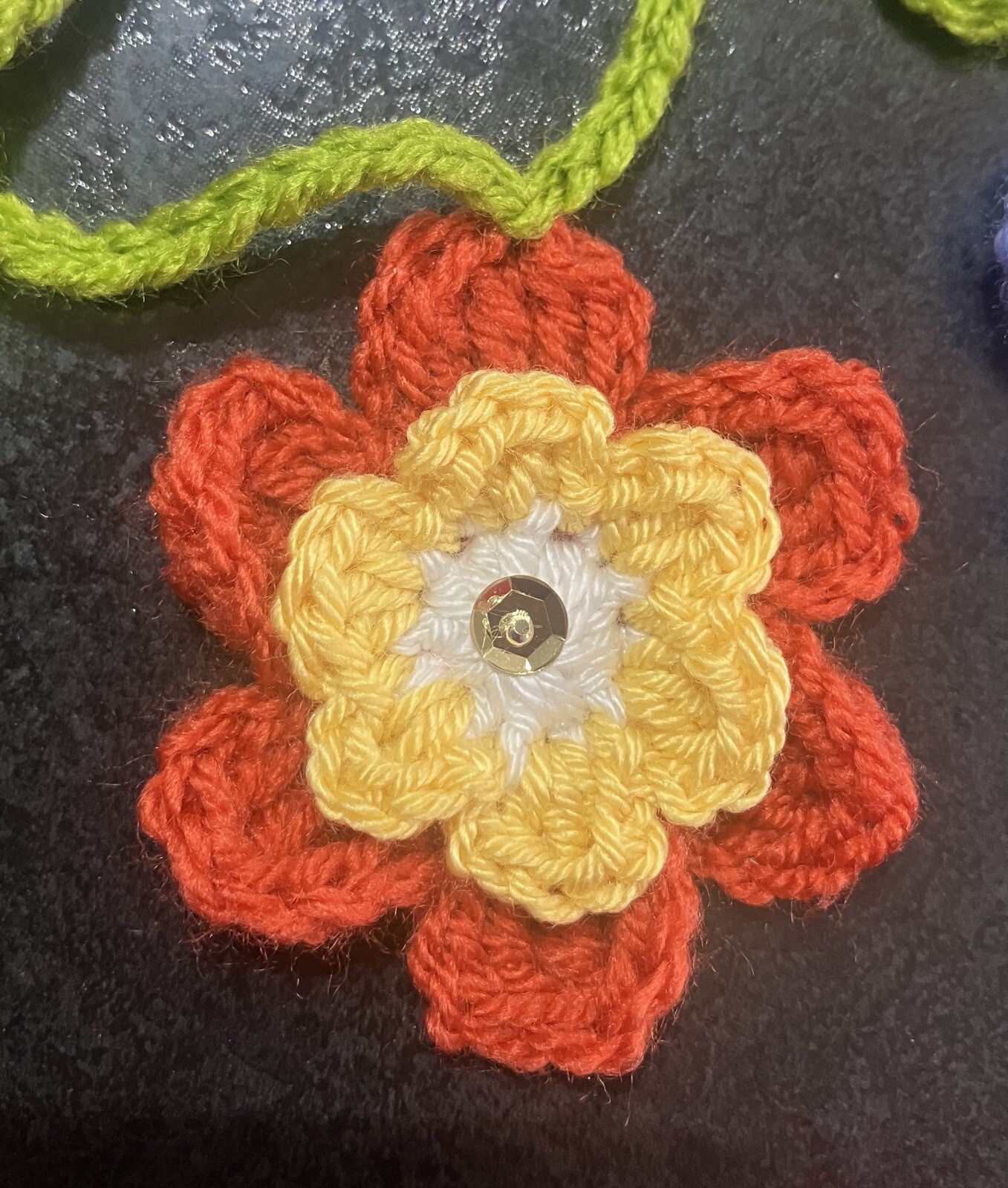 🌸 NEW hand Crochet Flowers Bunting Leaf sequins camper 34” SUMMER window Gift