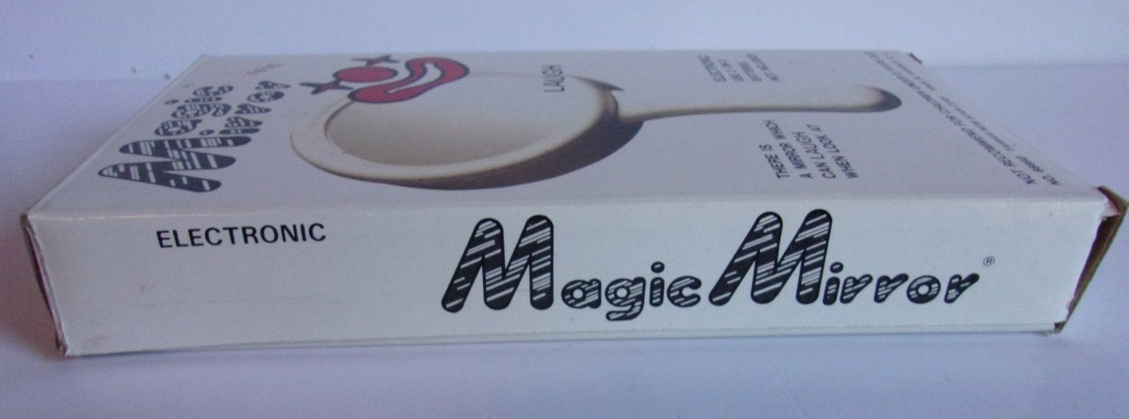 MAGIC LAUGH HAND HELD MIRROR Laughing Sound Toy Prank Joke Funny
