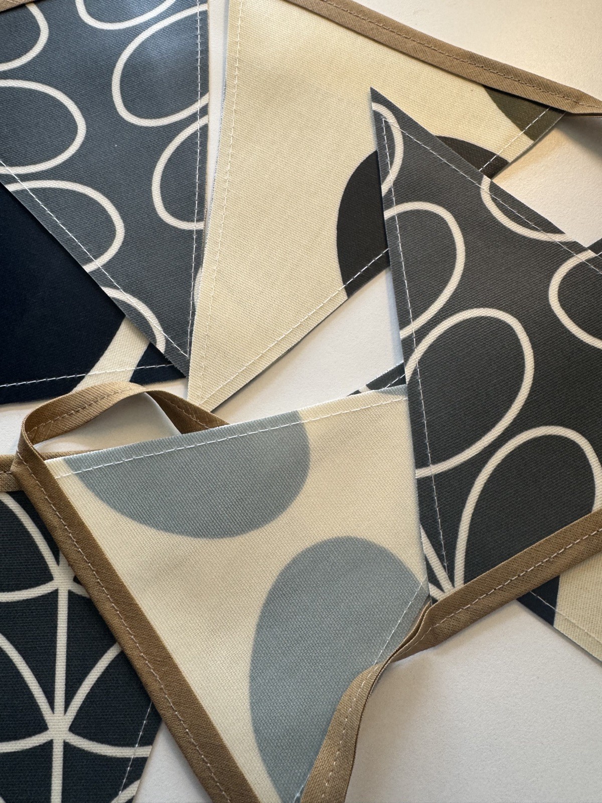 Handmade Oilcloth Bunting – Garden/Home Contemporary – 2 Meters Double Sided