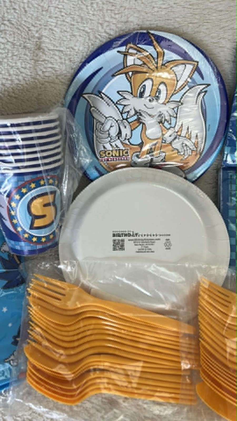 Sonic the Hedgehog Birthday Party Set: Plates, Napkins, Cups, Utensils, Stickers