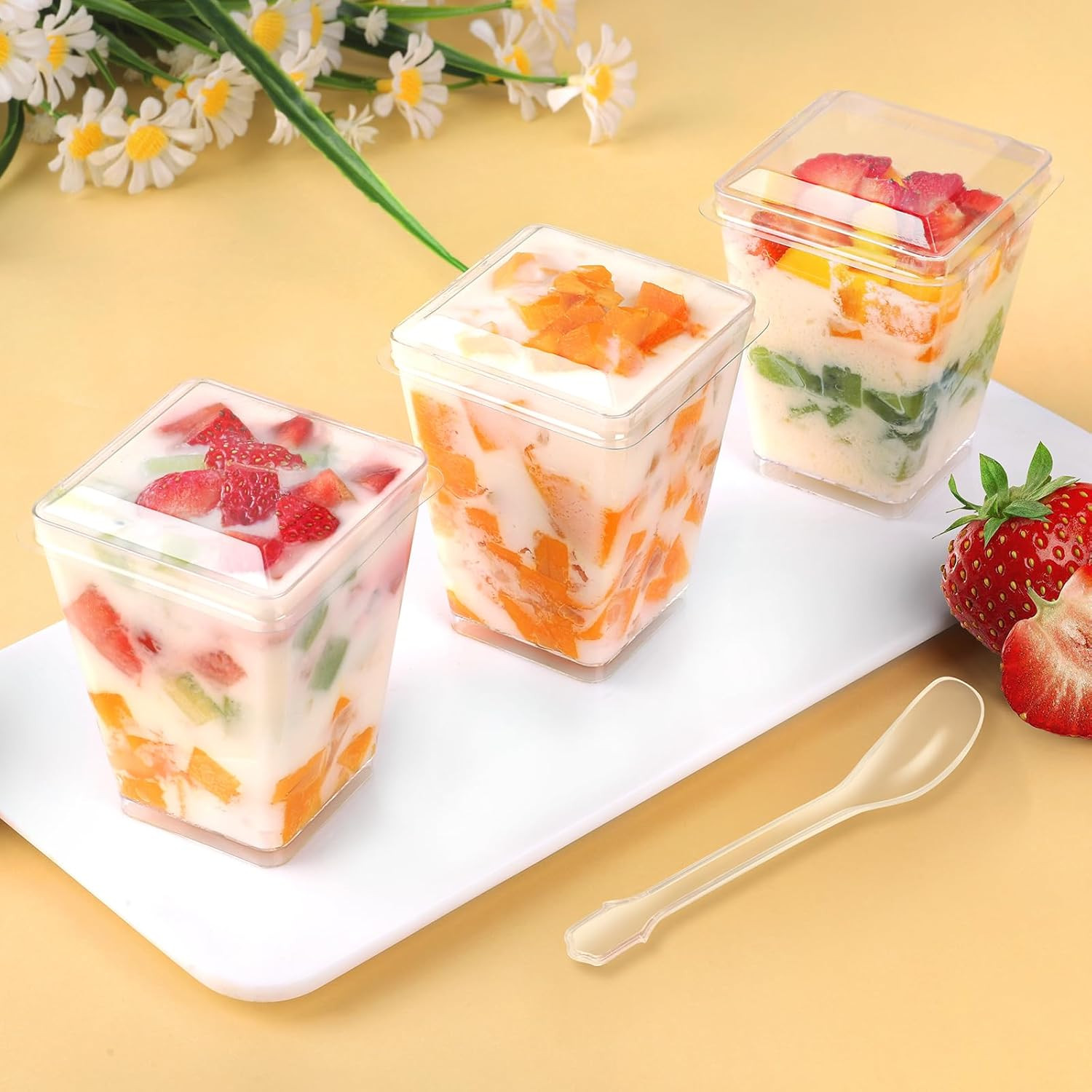 5 Oz Plastic Dessert Cups with Lids and Spoons, Yogurt Parfait Appetizer Cups fo
