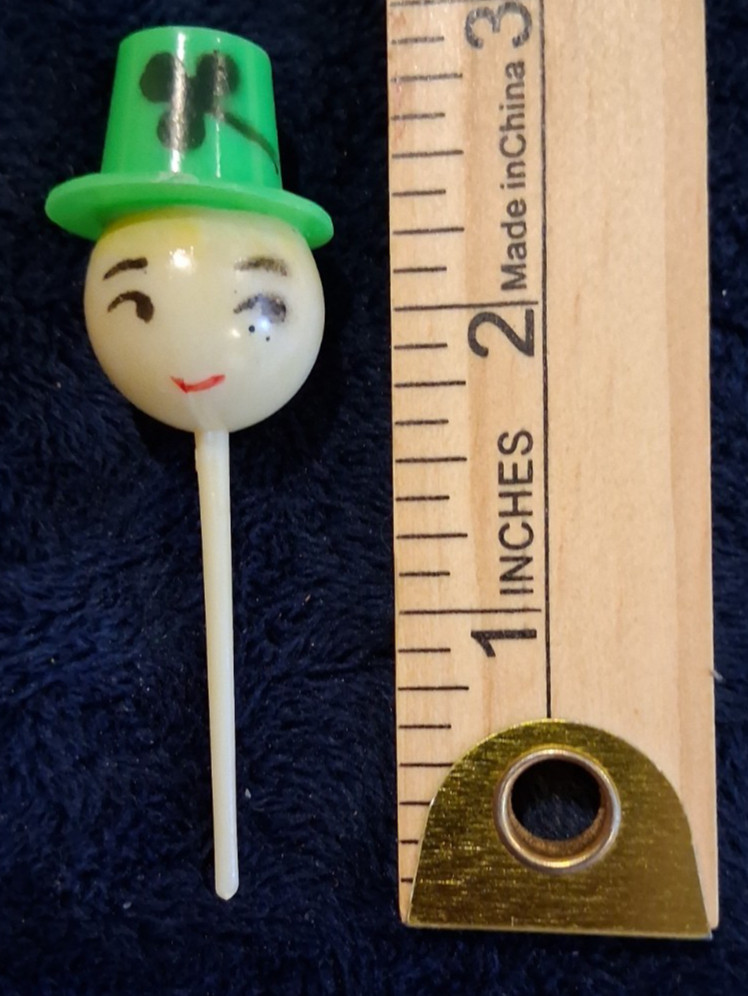 Vtg. Lot of 4 Plastic Clown & Hat Picks Cupcake Toppers – Retro Party Cake Decor