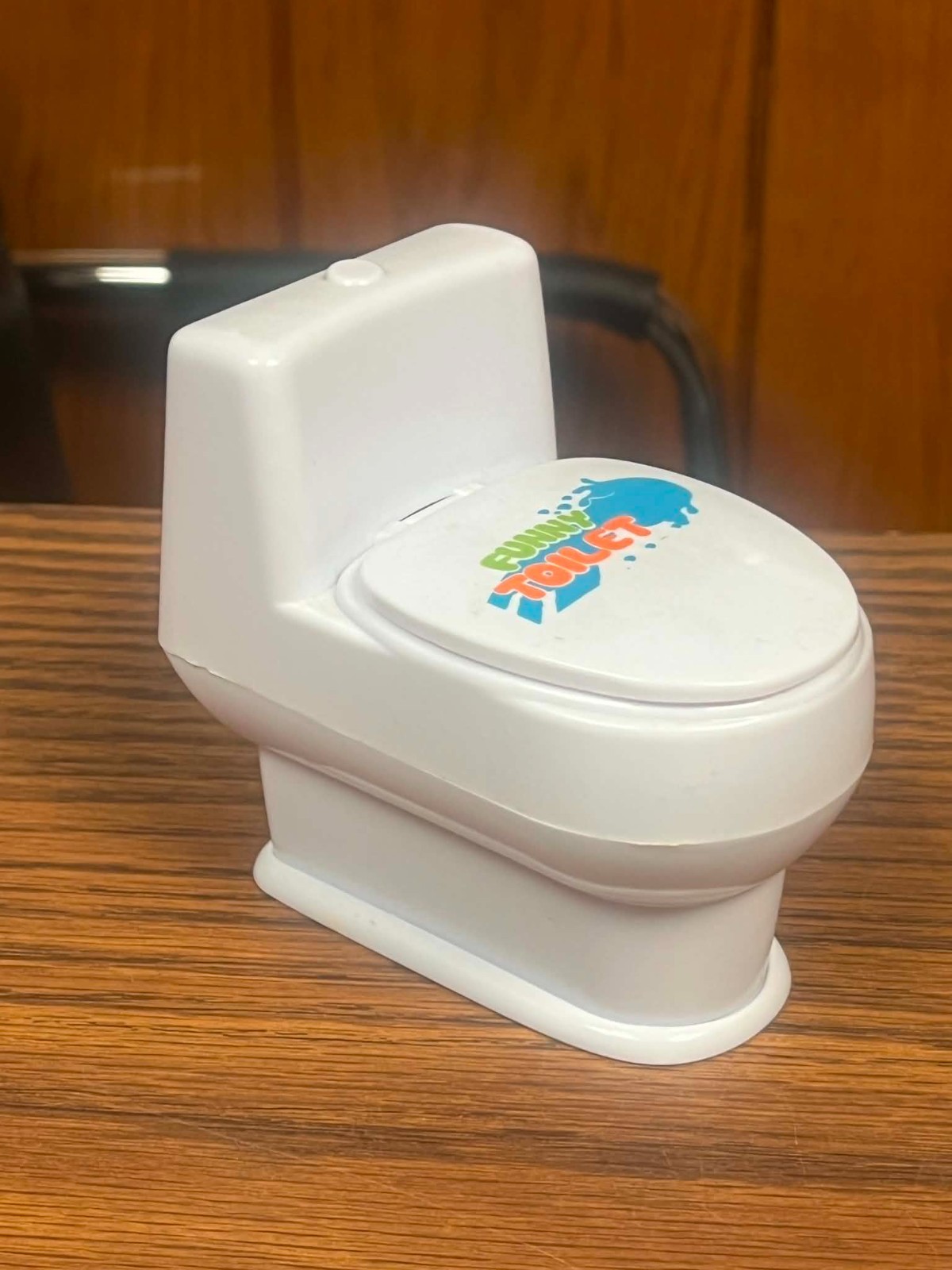 Funny SQUIRT TOILET Lift Seat Squirting Poop Shoots Water Joke Prank Gag Gift