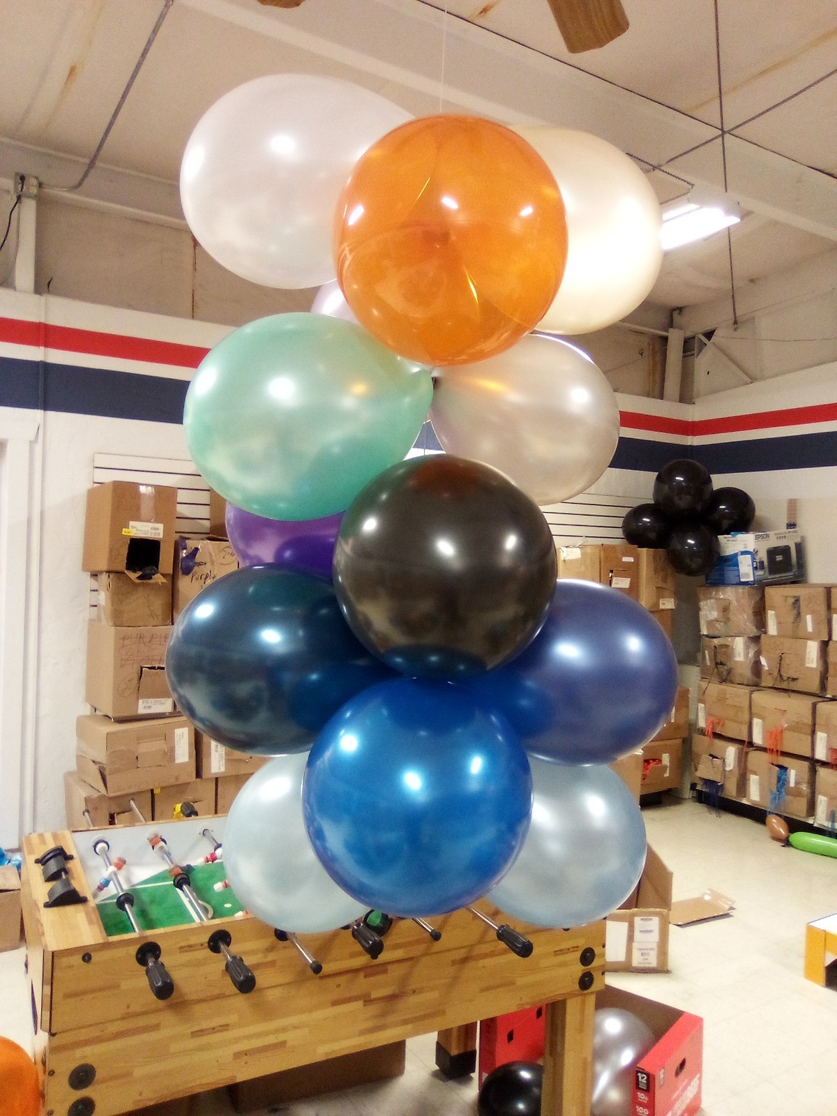 Qualatex 11″Balloons Top Quality In Bulk Boxes/U-pic Solid Or Mix Colors In Box.