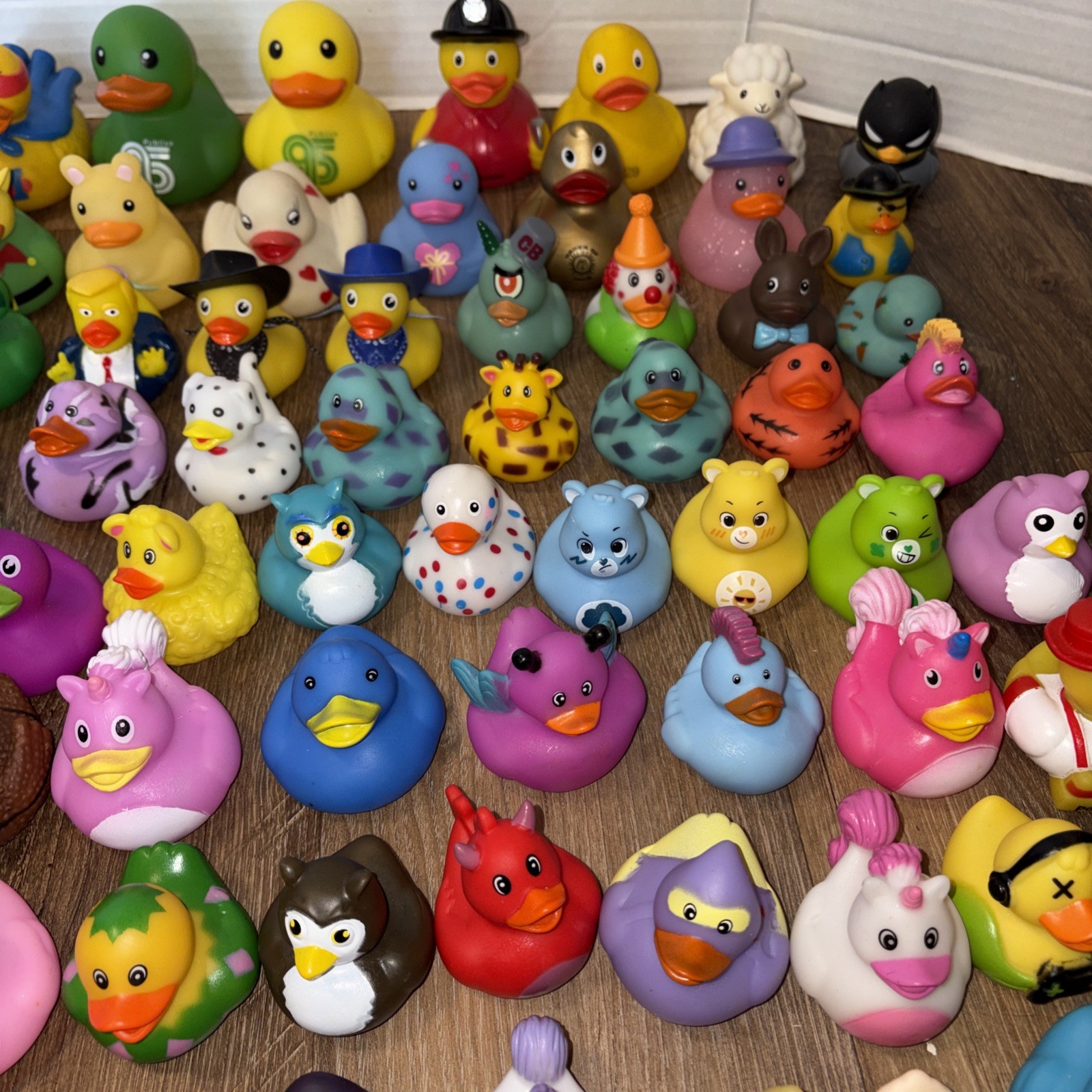 Rubber Ducks Duckies Huge Lot Of 200 Jeep Play Ducked Party Favors