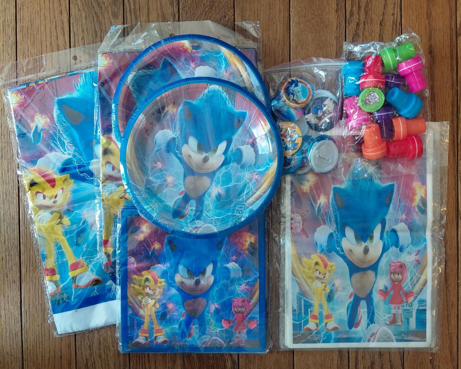 Sonic the Hedgehog Kids Birthday Party Supplies Variety Set