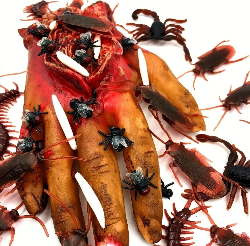30pcs Realistic Fake Cockroach Prank Bugs Halloween Party Toys Prank Simulation