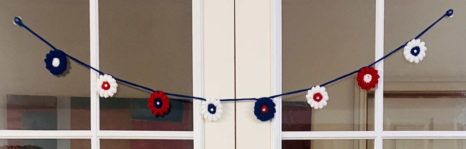 🇬🇧 NEW Hand Crochet red white blue Flowers VE Day patriotic 46” Bunting Gift