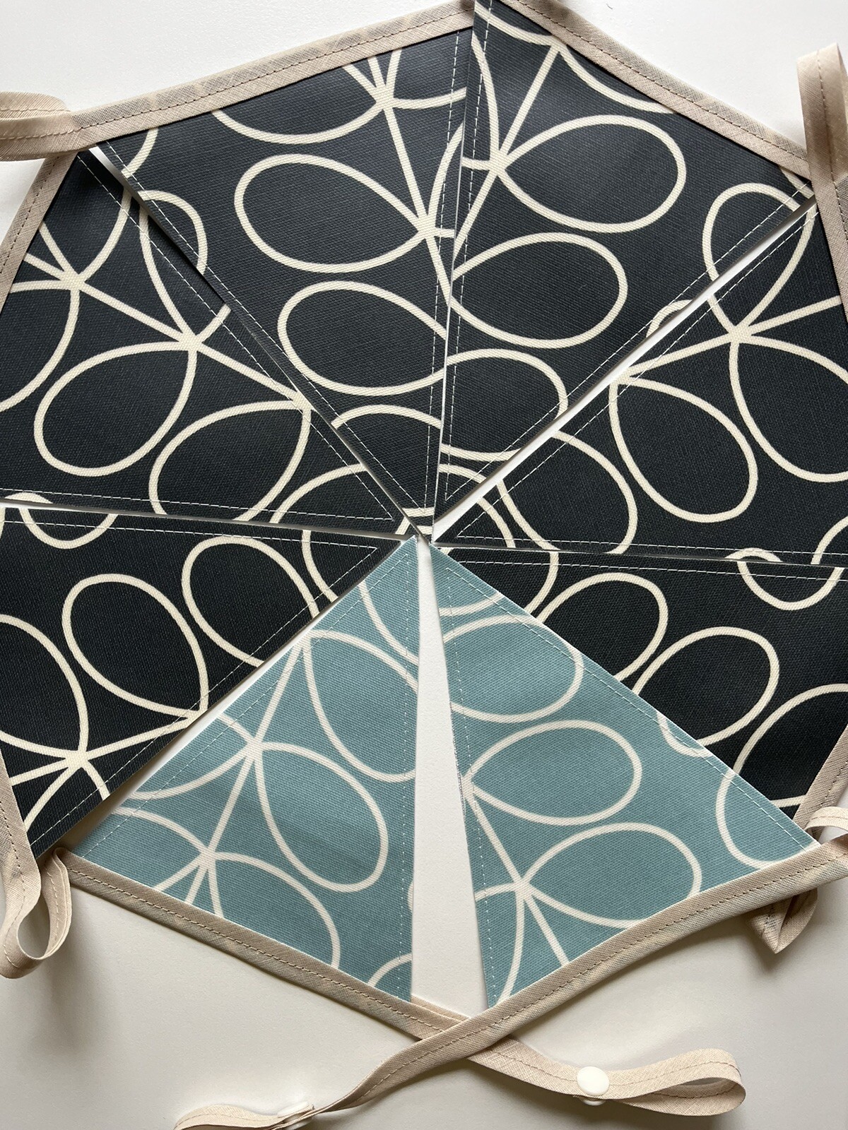 Handmade Oilcloth Bunting – Garden/Home Contemporary – 2 Meters Double Sided