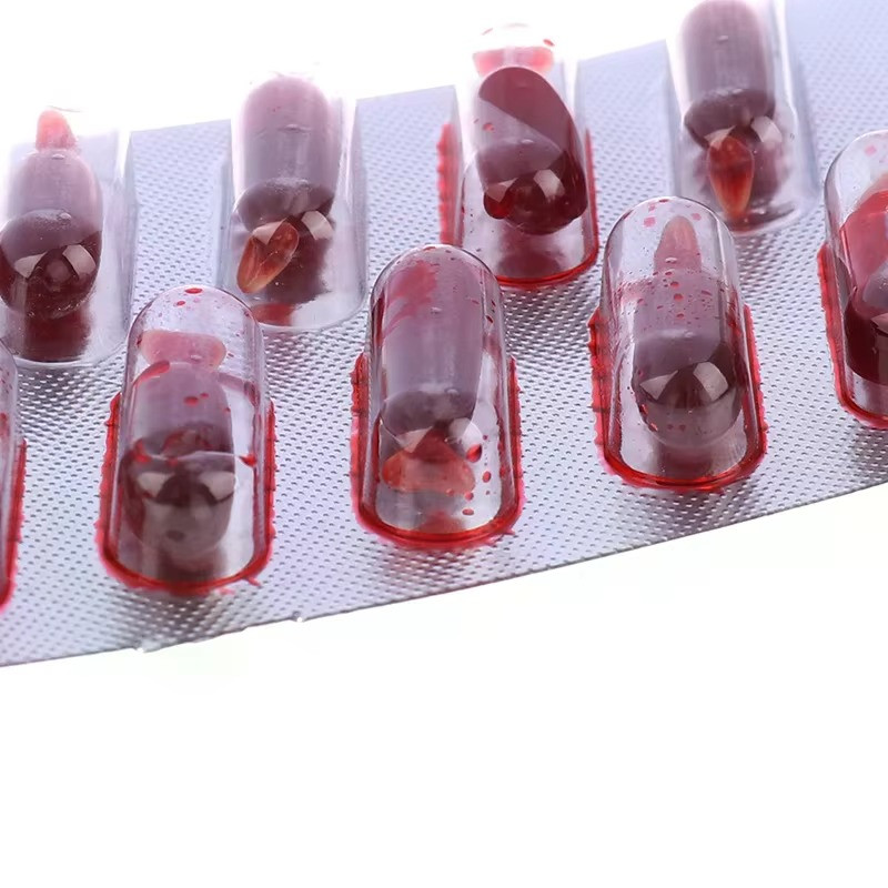 10Pcs Fake Blood Capsules Halloween Prank Toy Vampire Blood Pills Party Costume