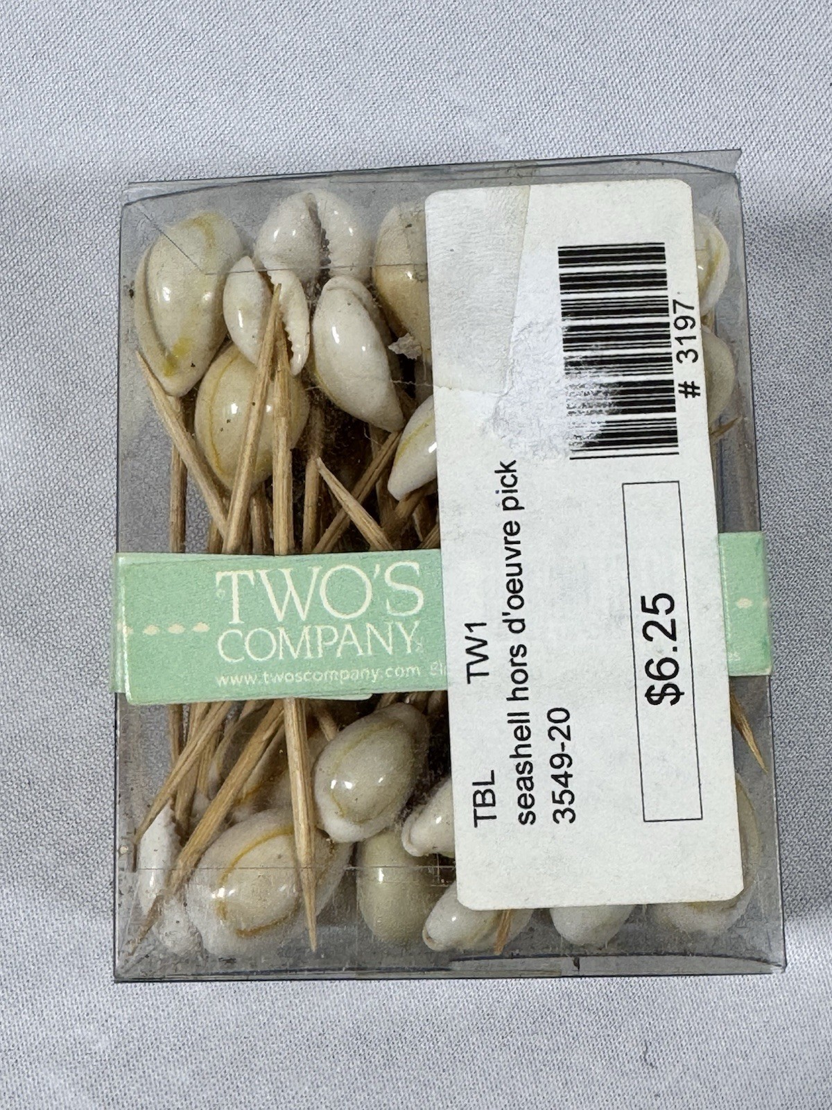 BNIB Two’s Company Set Of 50 Shell Hor D’Oeuvre Toothpicks