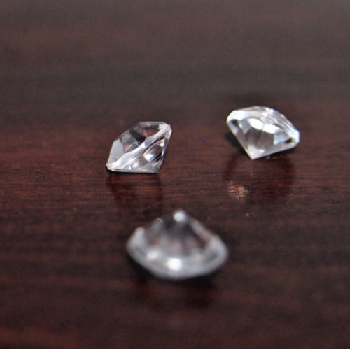 Round Brilliant-Cut Diamond Shape Table Scatter/Bowl Filler/Table Decoration