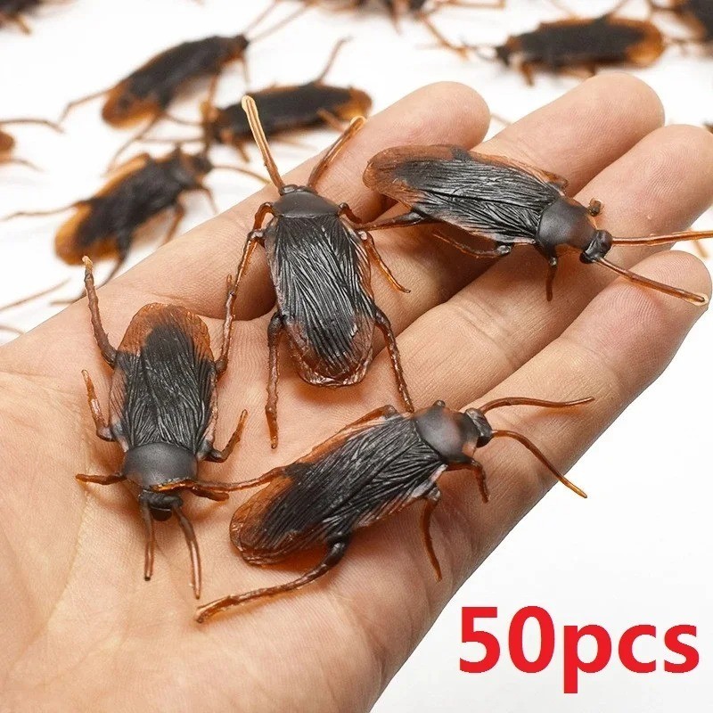 50 Prank Cockroaches Realistic Cock Roach Rubber Fake Creepy Bugs Gag Toy Joke