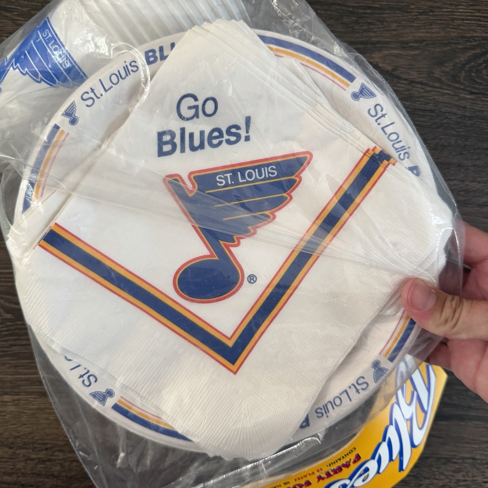 Vintage 1994 St Louis Blues NHL Party Pack Sealed Plates Cups Napkins Retro 90s