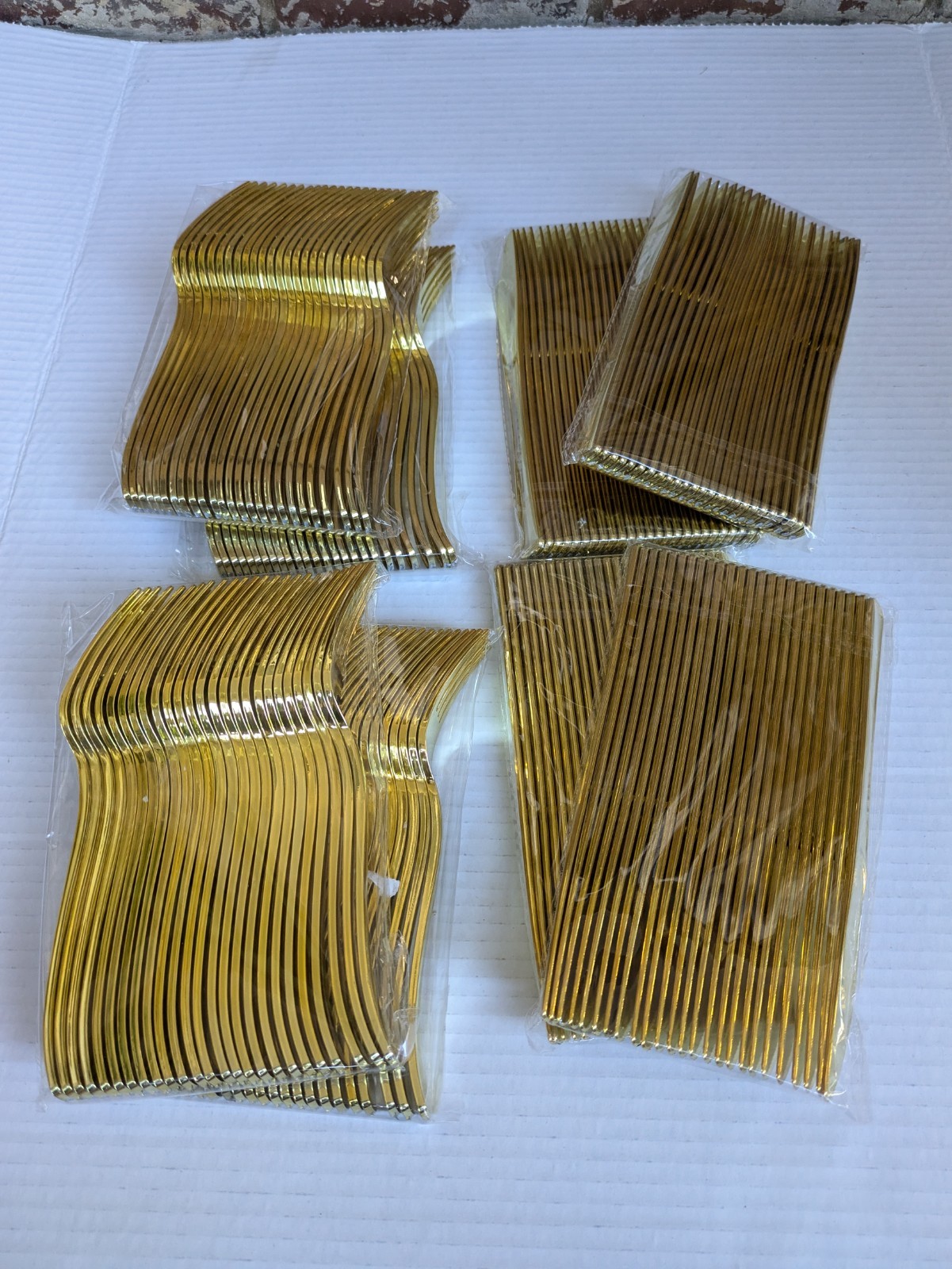200 Count Gold Plastic Silverware Parties, Showers, Wedding 100 Forks 100 Knives
