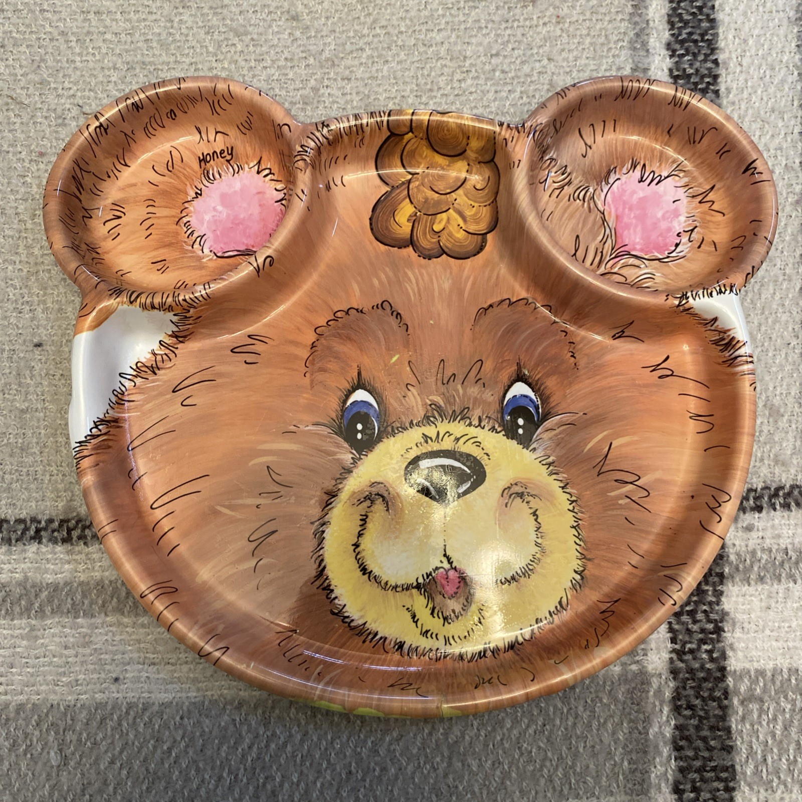 American Greetings Children’s Plates – Made in the USA ~ Honey Bear