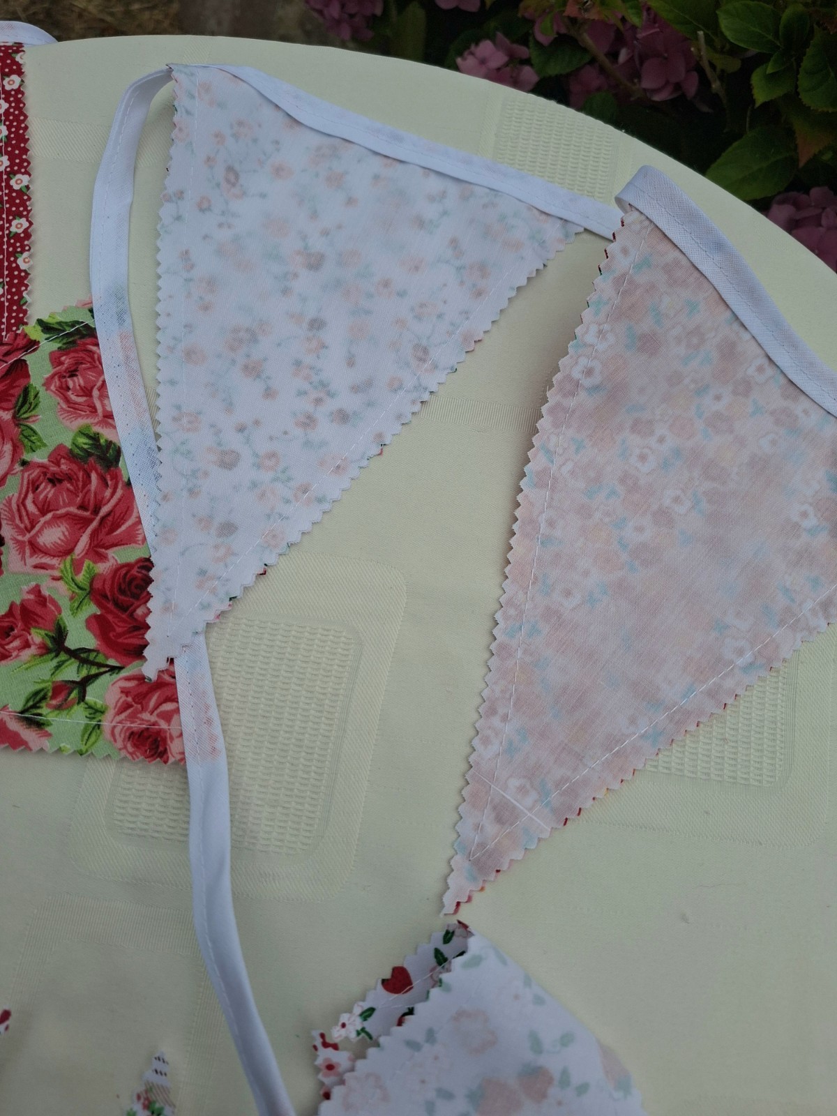 New Handmade Red Mixed Floral Material Bunting. 10ft long