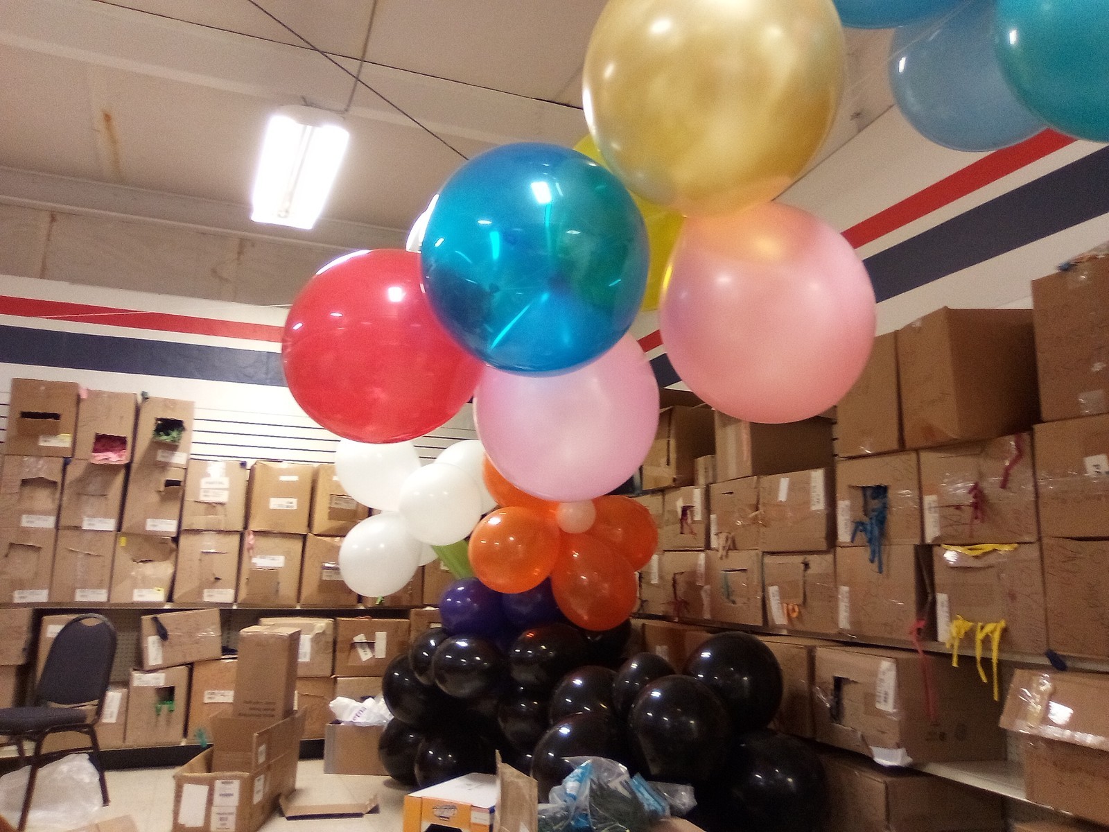 Bulk SALE🎉 1000-Qualatex + 100 17″ BSA & Pioneer U-Pic Colors
