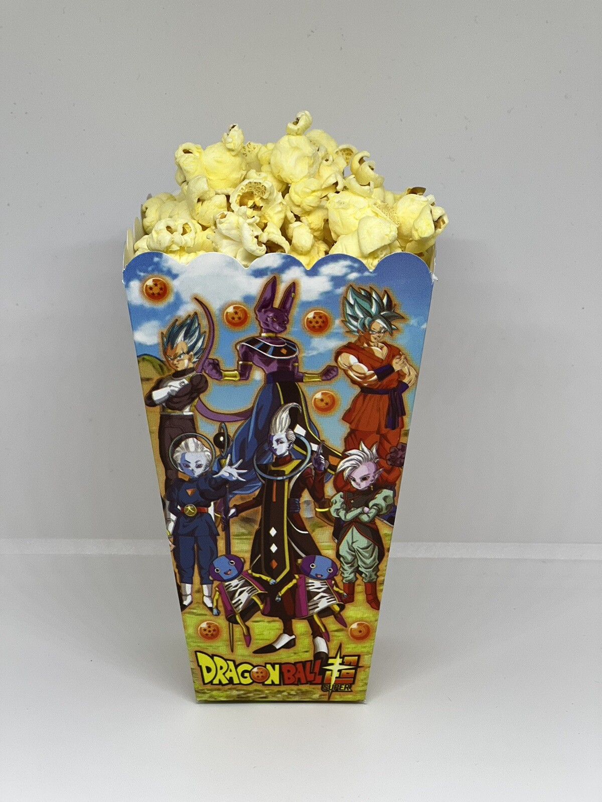 10 ct. Pack – Dragon Ball Popcorn Boxes / Paq. con 10 Cajas de Dragon Ball.