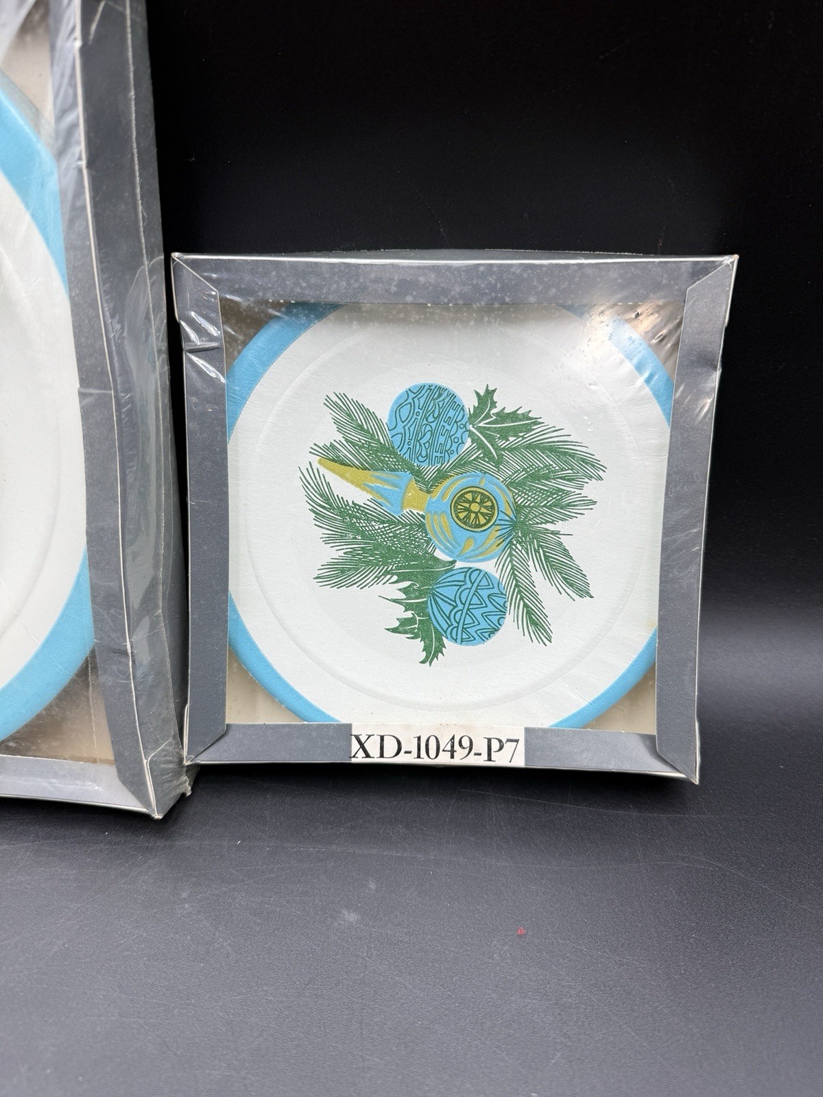 50 Vintage DECO Christmas Paper Plates 10″ & 7″ Blue Green Contemporary 1960’s