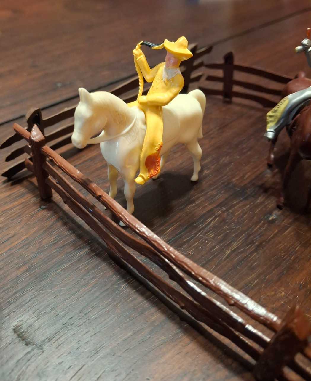 Vtg Birthday Cake Toppers-Horses, Cowboys & Corral (RT931)