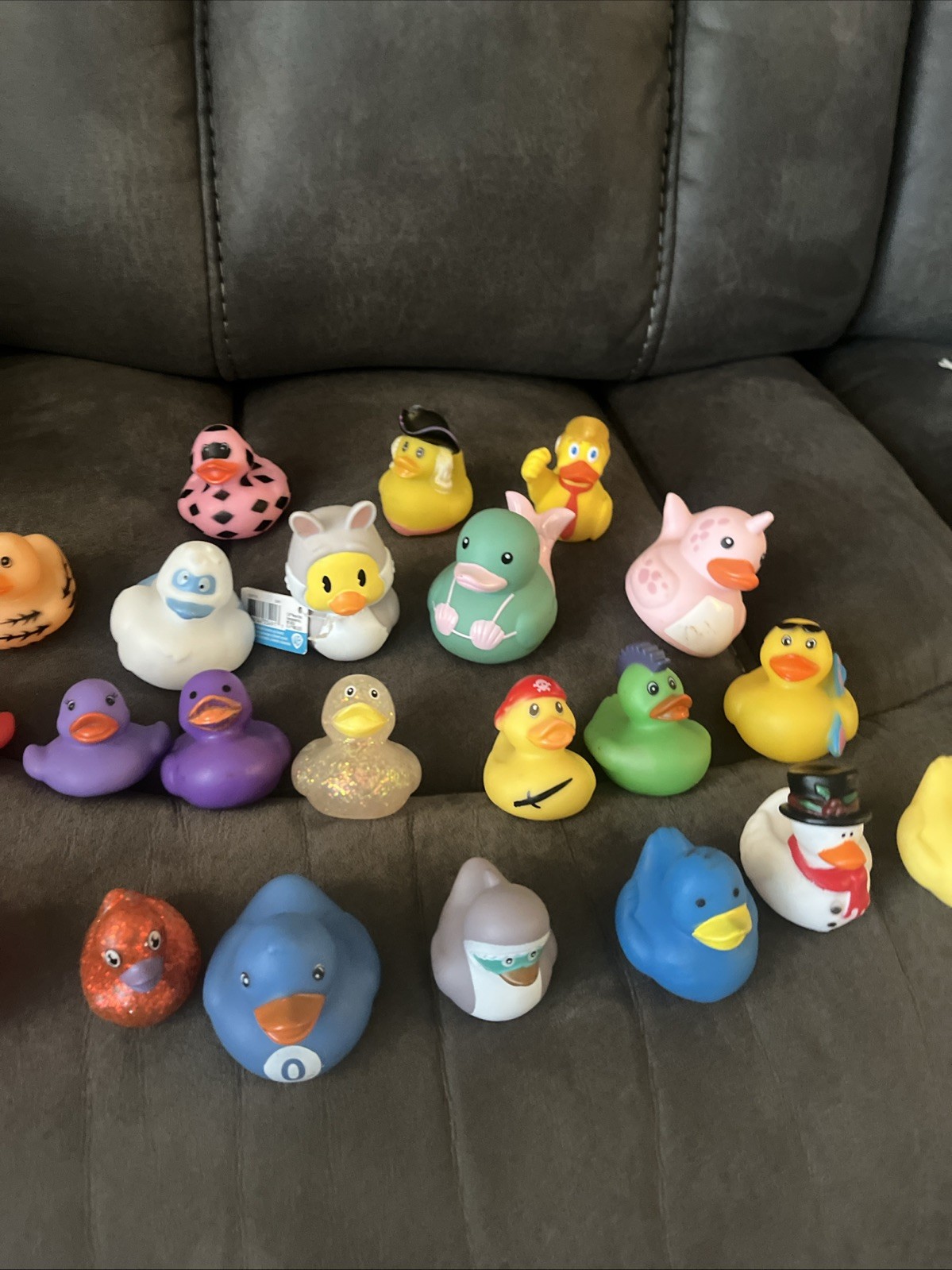 Lot of 22 Rubber Ducks Duckies Jeep Themed