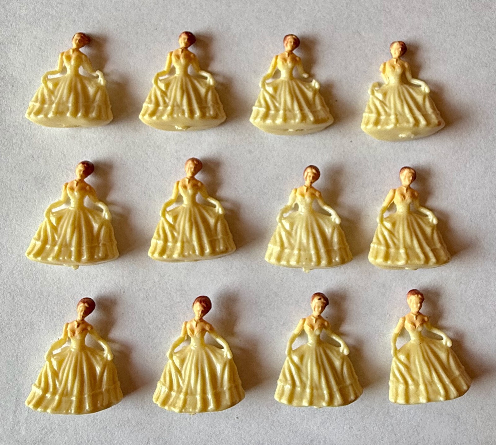 12 Vintage Mini Quinceanera Bride’s Maid Cake Topper Cupcake Topper IVORY 1″ B