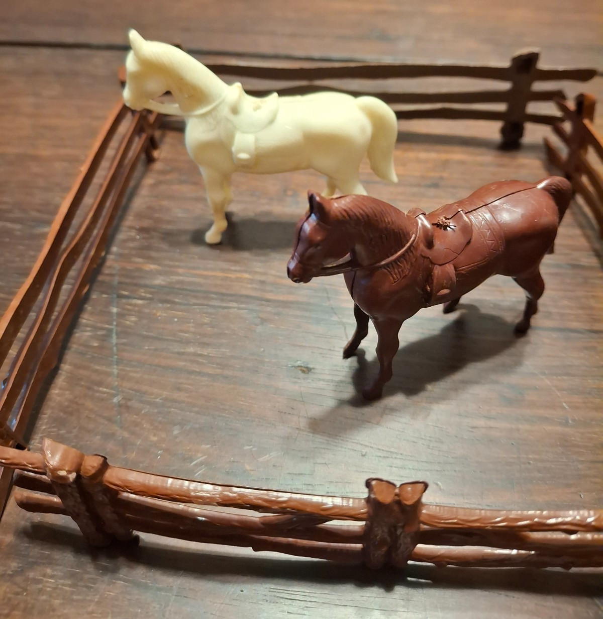 Vtg Birthday Cake Toppers-Horses, Cowboys & Corral (RT931)