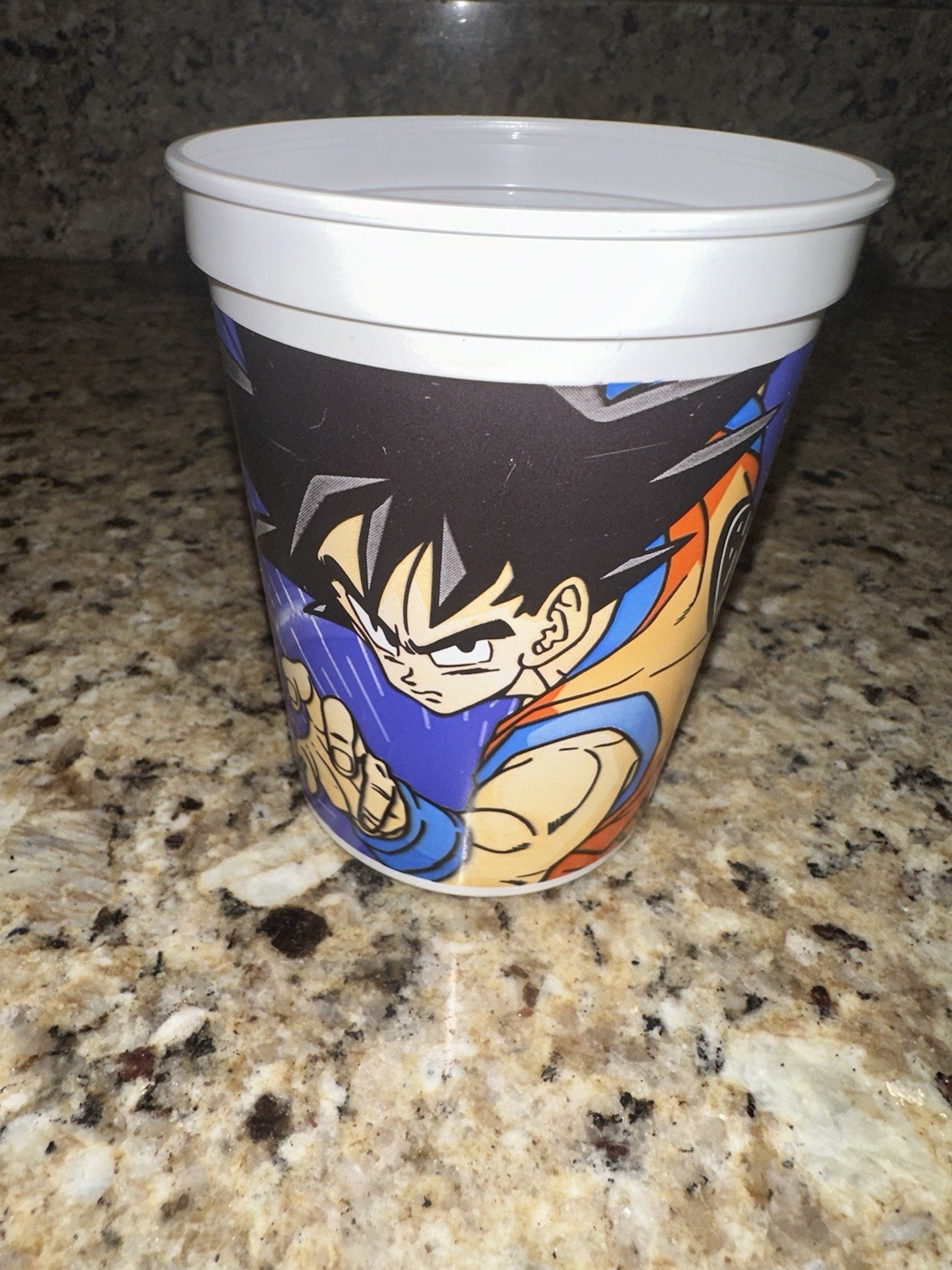 (4) DRAGON BALL Z 17oz Plastic Birthday Party Drink Goku NEW