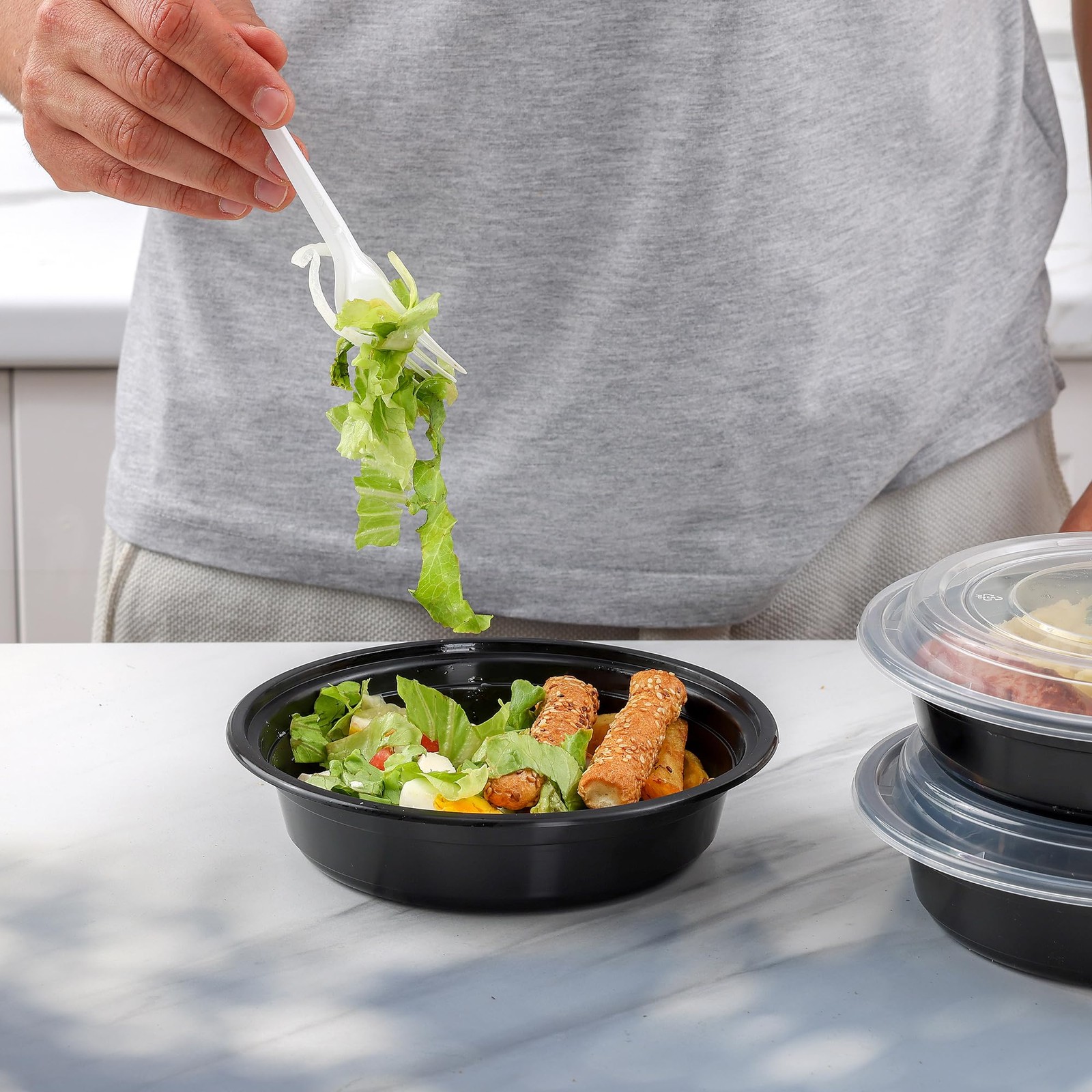 GUSTO 24 oz – Round Meal Prep Containers with Lids – [50 Count] Reusable, Microw